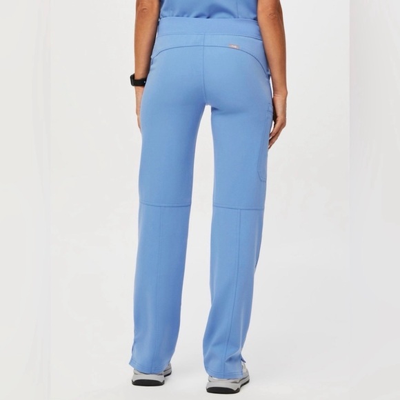 FIGS Kade Cargo Scrub Pants Ceil Blue PO 1569 Size XS/P - Picture 6 of 11